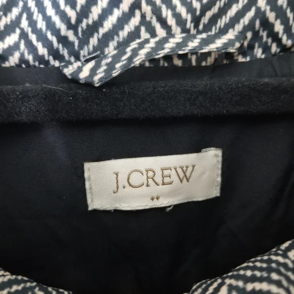 J CREW black cream chevron print down filled zipper sleeveless jacket ve… - Picture 8 of 8